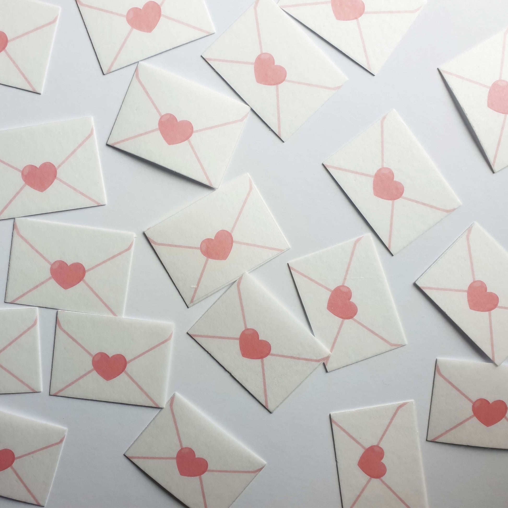 Pre - cut Envelope with Love Heart - Edible Wafer Card Prints - 24pcs - printsoncakes - Edible Image service provider